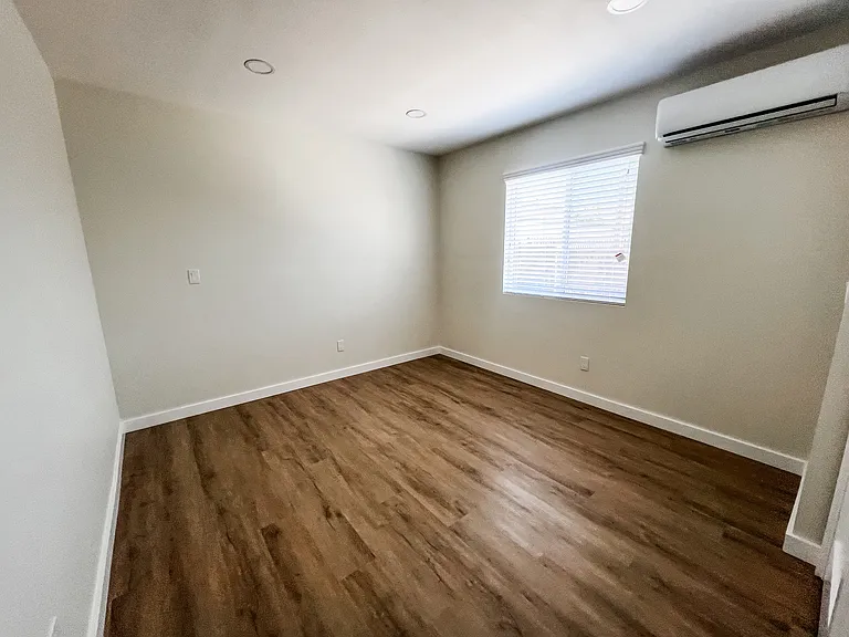 1440 Gundry Ave #A — Photo 8