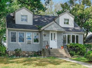 214 Commonwealth Ave, Middletown, NY 10940