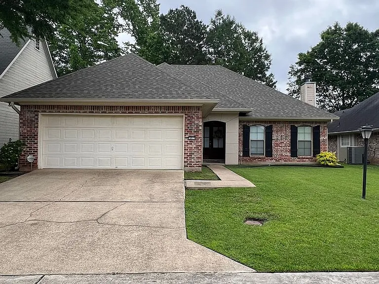 10513 Plum Creek Dr — Photo 4
