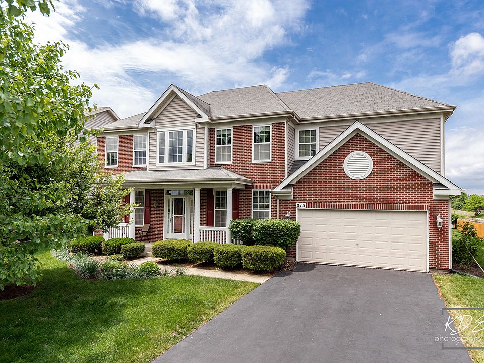 1st image of 815 Preston Ln