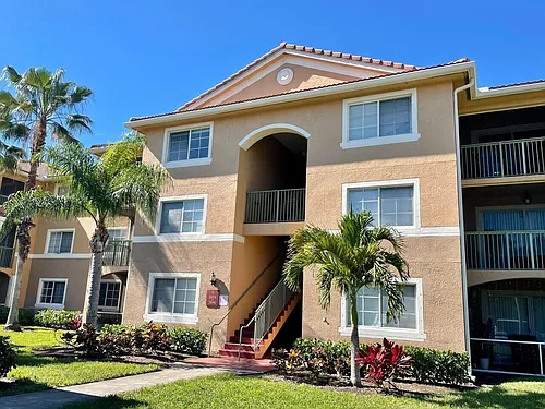 3690 NW Mediterranean Ln #12-305 Photo 1
