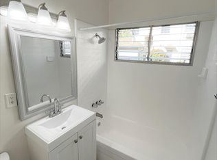 12017 Albers St APT 9, Valley Village, CA 91607