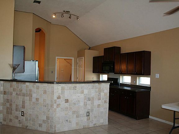 5th image of 14102 Norgrove Ct