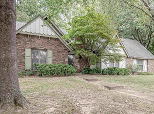 8382 Stone Creek Dr, Germantown, TN 38138