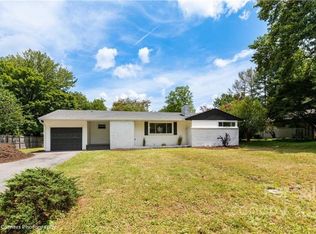 405 Balsam Rd, Hendersonville, NC 28792