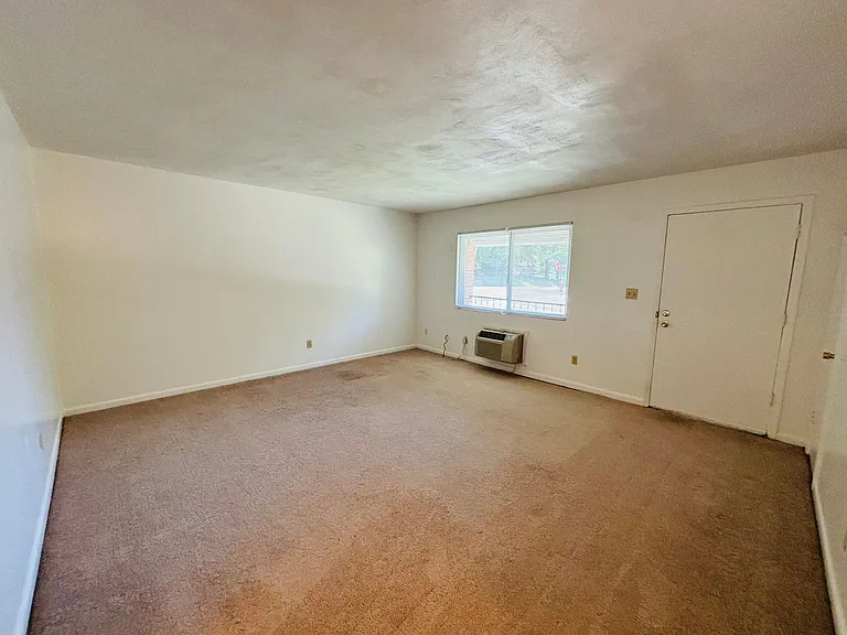 109 Northview Dr #2 — Photo 6