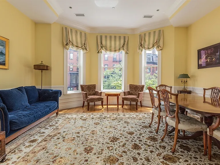 212 Beacon St #2 — Photo 9