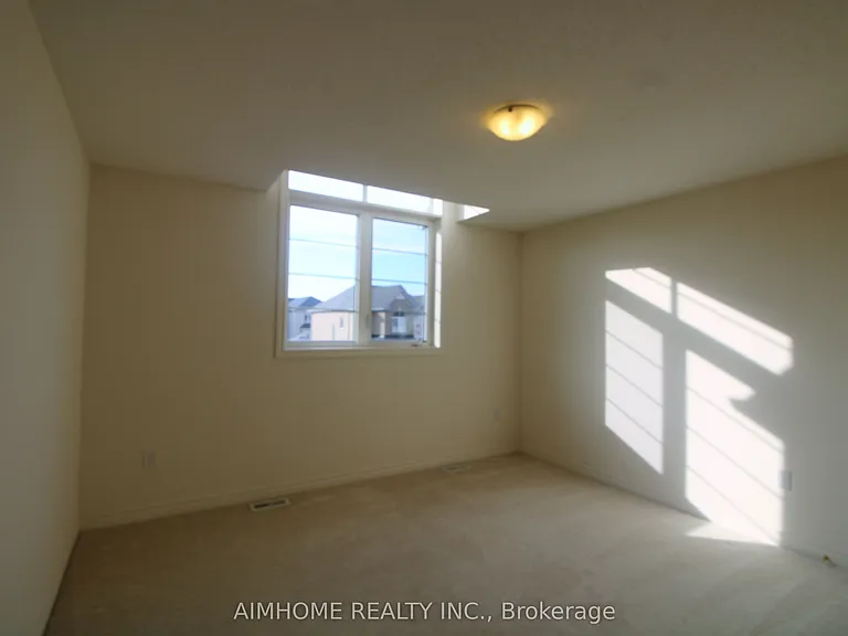38 Foxberry Rd — Photo 32