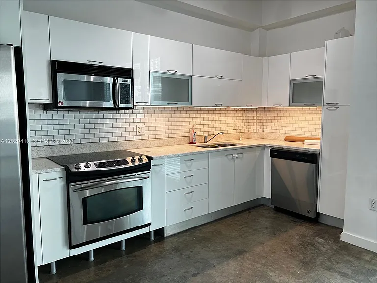133 NE 2nd Ave #410 — Photo 6