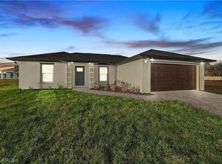 220 NE 25th St, Cape Coral, FL 33909