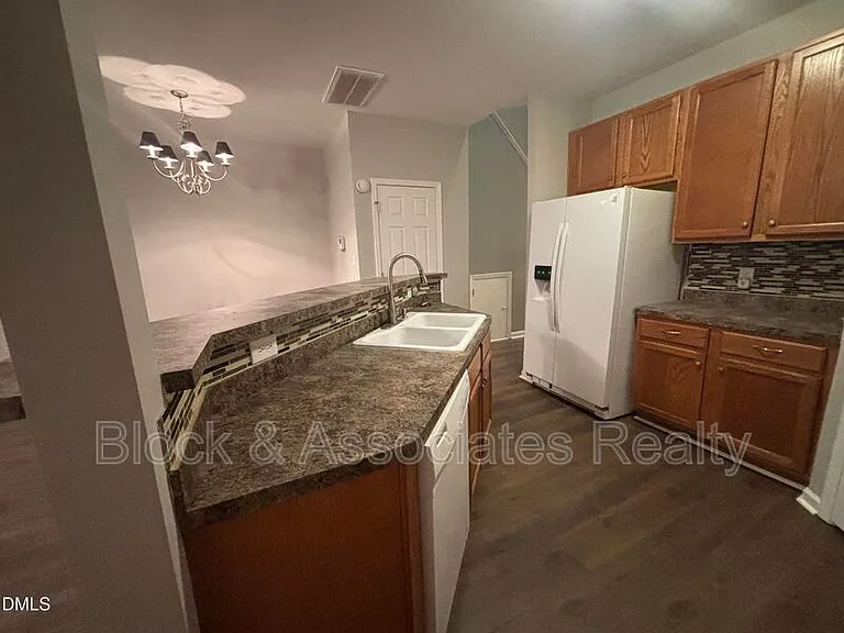 27 Great View Ct — Photo 13