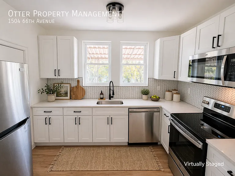 1504 66th Ave — Photo 3