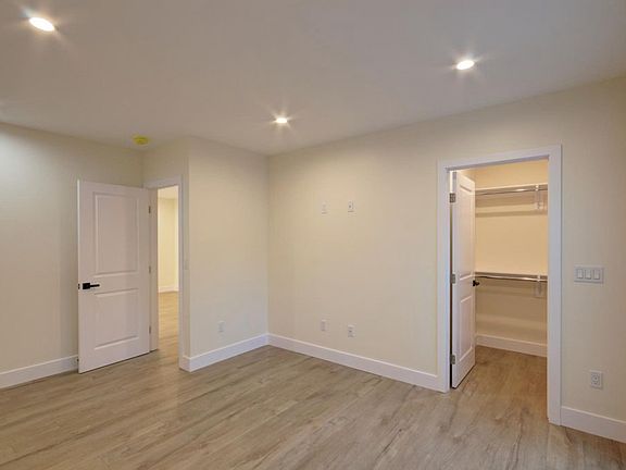 2nd image of 1252 Spazier Ave Unit B