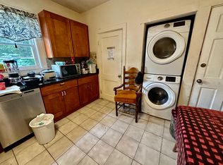 17 Stratton Ter #33, Waltham, MA 02453