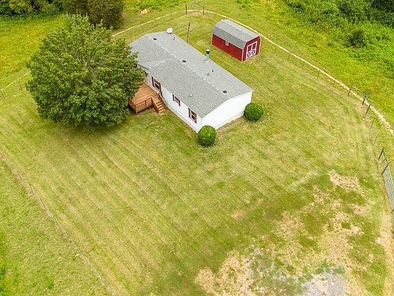 4th image of 1687 Richmond Hwy