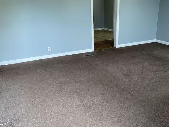 2nd image of 4206 E 33rd St #1