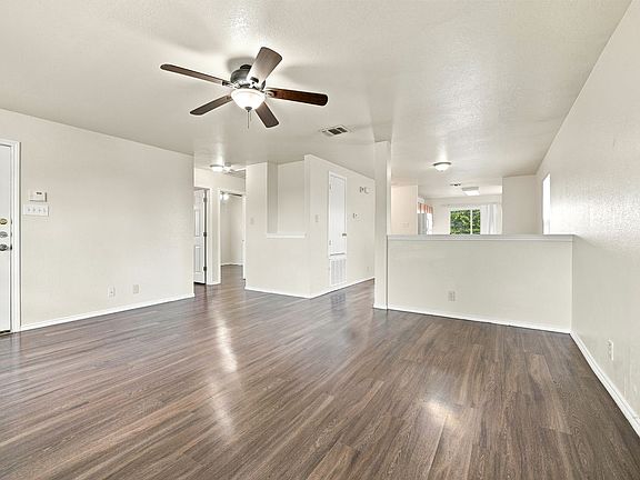 3rd image of 9130 Dublin Hts