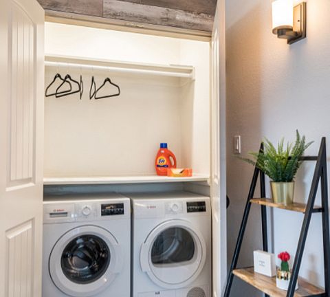 5th image of 1128 11th St APT 105