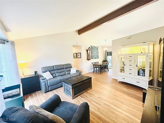 3rd image of 26946 Westwood Ln