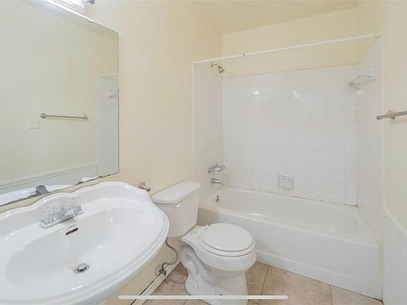 2nd image of 501 W Rosewood Ln #501