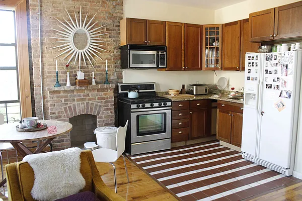 Rented by Luxor Homes & Investment Realty | media 26