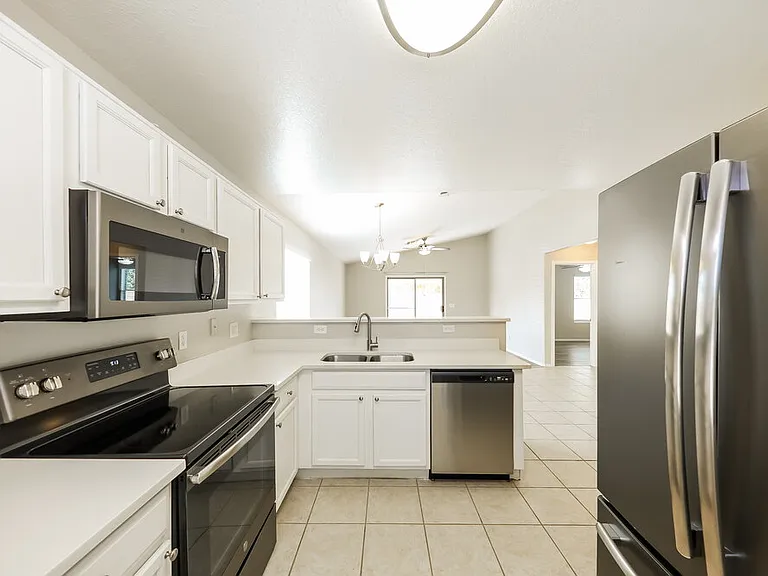 11335 W Crestbrook Dr — Photo 9