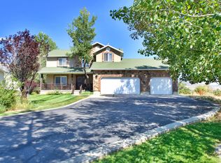 3780 N Mountain Oak Dr, Eden, UT 84310