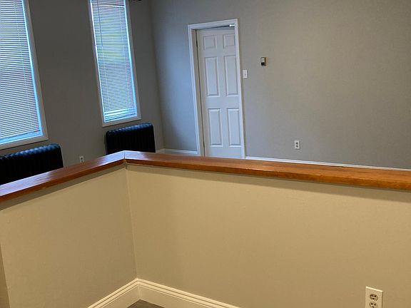 3rd image of 115 Salaignac St Floor 1