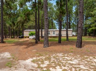 172 N Berry St, Pinebluff, NC 28373