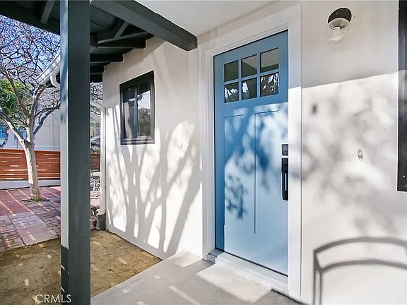 5th image of 401 Kendall Ave #401