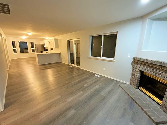 3rd image of 7904 196th Street Ct E
