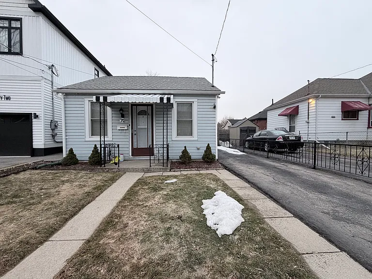 70 Poulette St — Photo 1
