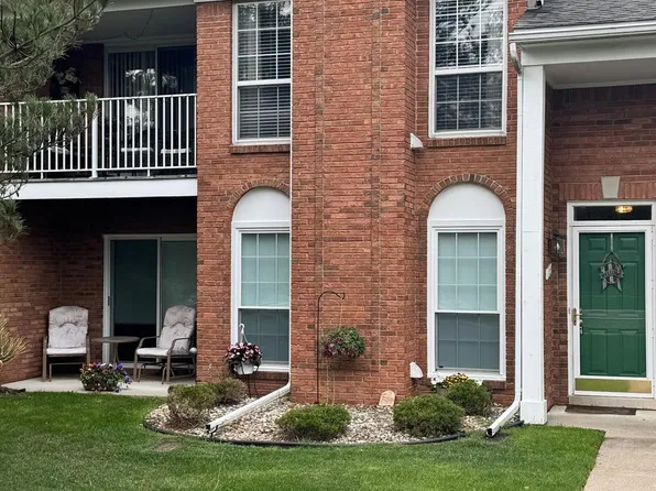 52355 Heatherstone Ave, Macomb, MI 48042