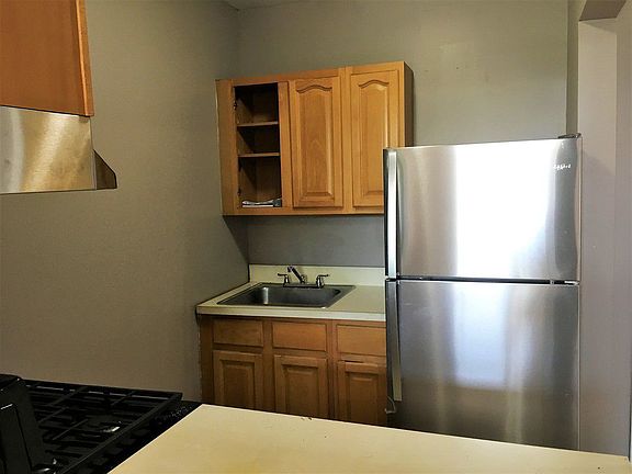 2nd image of 1849 Atlantic Ave APT 3
