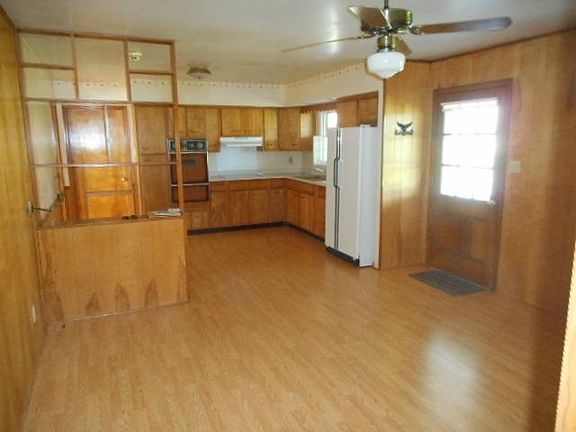 4th image of 103 Hickory Hill Dr