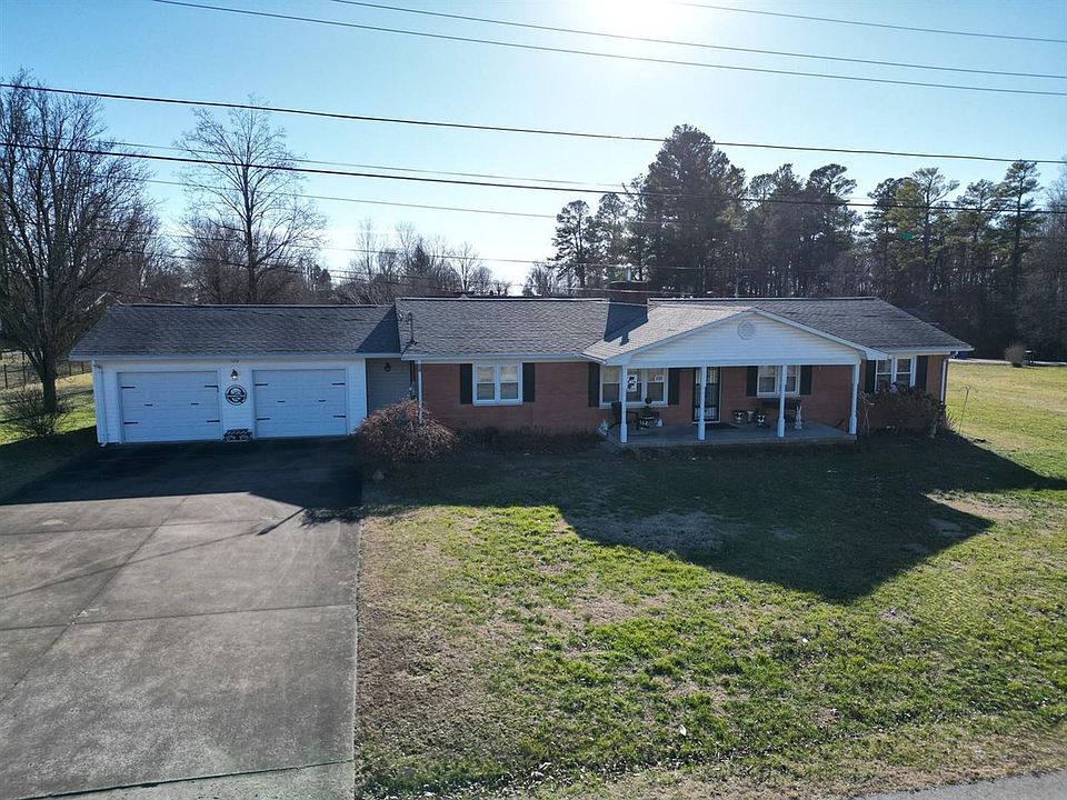 1st image of 320 Sequoia Dr