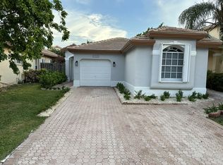 9932 NW 29th Ter, Doral, FL 33172