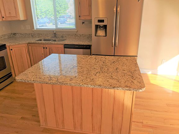 5th image of 10472 Colonial Dr