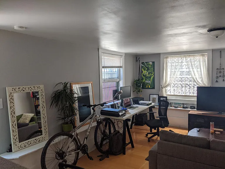 301 Webster St #A — Photo 4