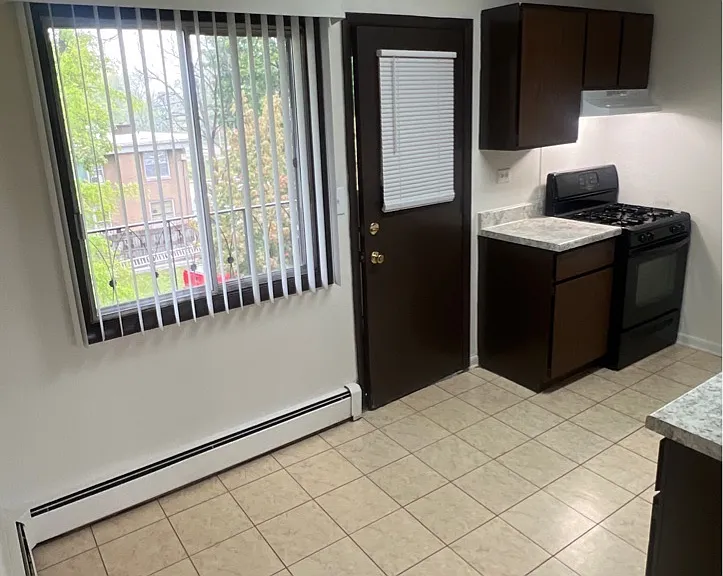 1740 North Ave #16 — Photo 4