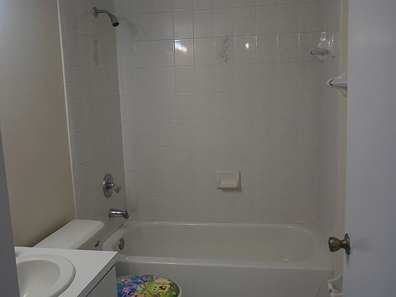 5th image of 651 NW 82nd Ave APT 114