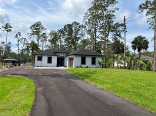 536 16th Ave NE, Naples, FL 34120