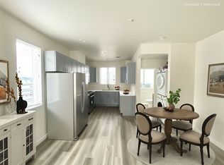 2409 1/2 Ridgeley Dr, Los Angeles, CA 90016