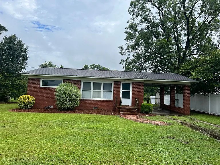 1094 Jonestown Rd — Photo 1