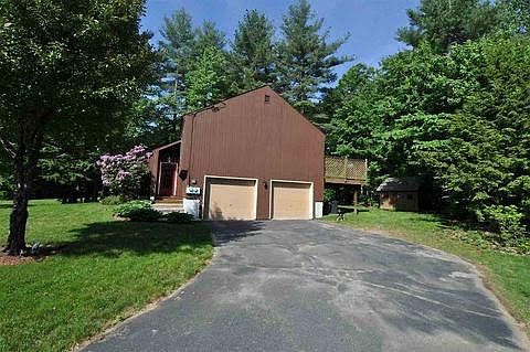 2nd image of 7 Boxwood Cir