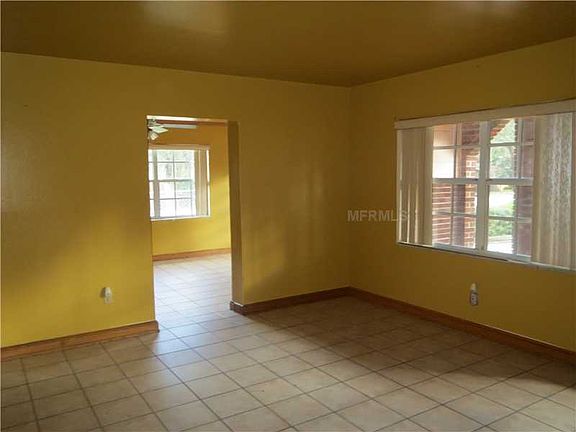 5th image of 3418 E Fern St