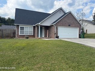 217 Dogwood Glen Ln, Powell, TN 37849
