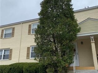 37 Chapel Dr, Pittsburgh, PA 15237