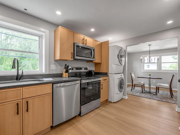 1616 Versailles Rd #A — Photo 5