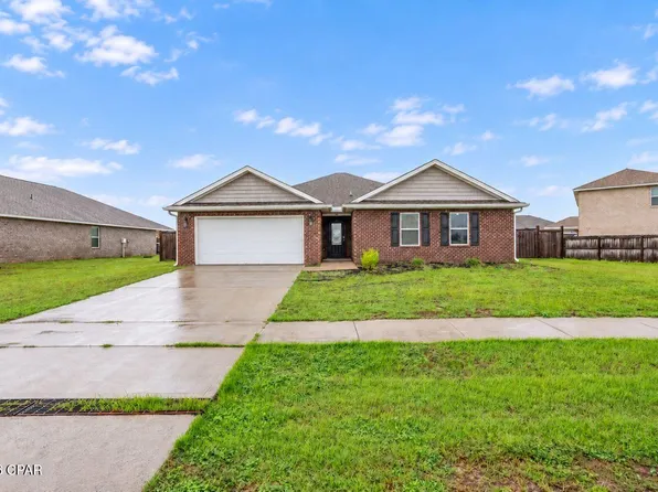 140 Spikes Cir, Southport, FL 32409